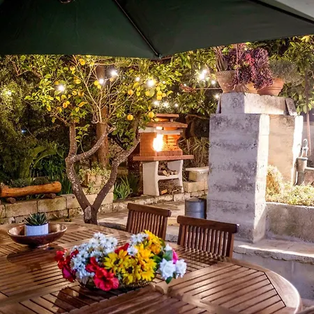 Blue Tulip - Luxury Big House With Garden & Pool Casamassella